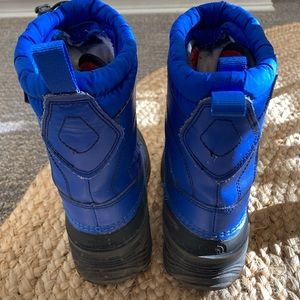 Northface Boys Waterproof Snow Boots